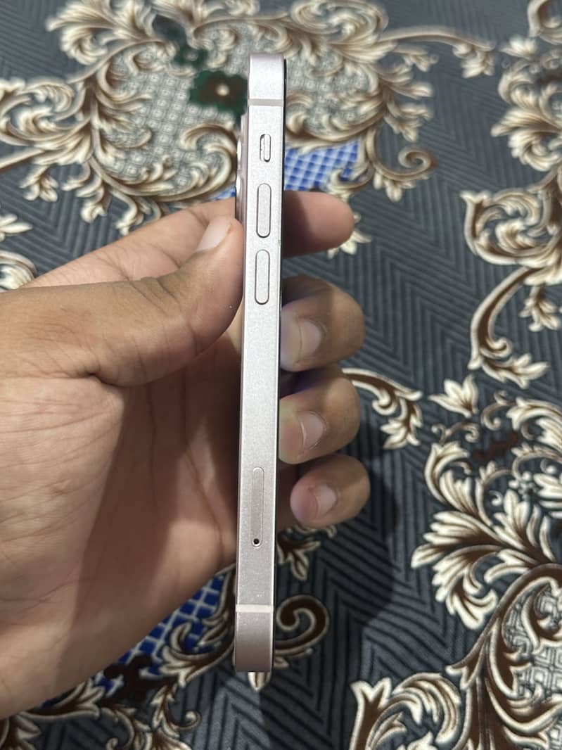 Apple iPhone 13 mini 1