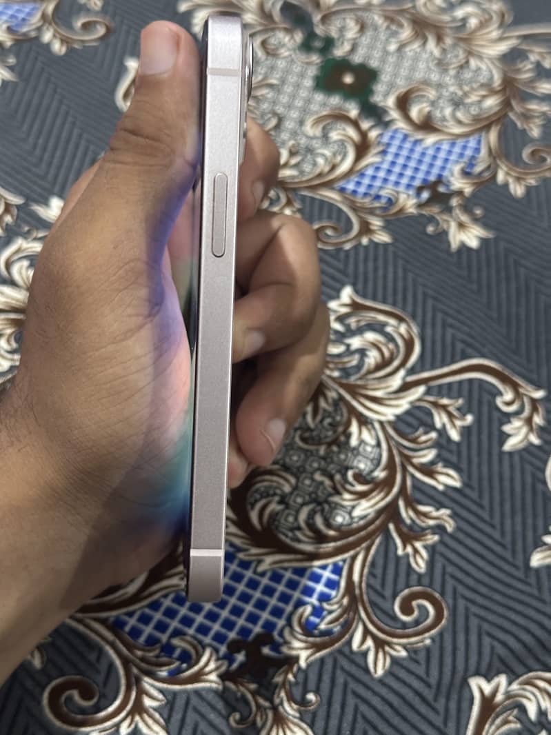 Apple iPhone 13 mini 7