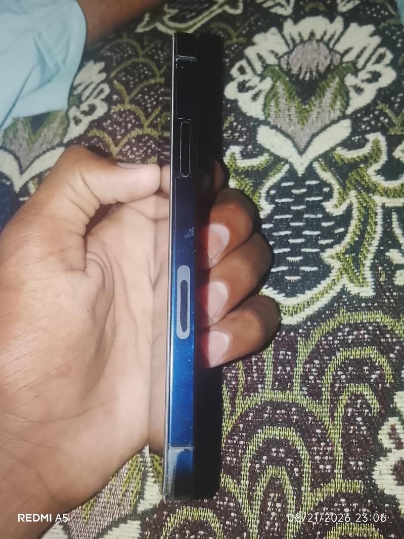 Apple iPhone 12 mini 2