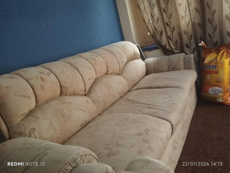 Sofa set (new condition) 1