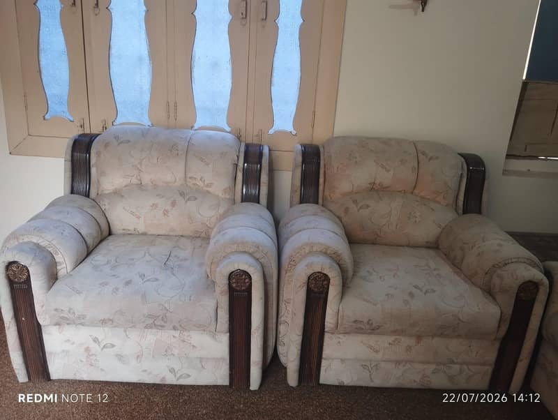 Sofa set (new condition) 5