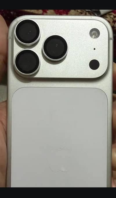 Apple iPhone 17 Pro Max urgent sell Karna ha mujha num 03472157126