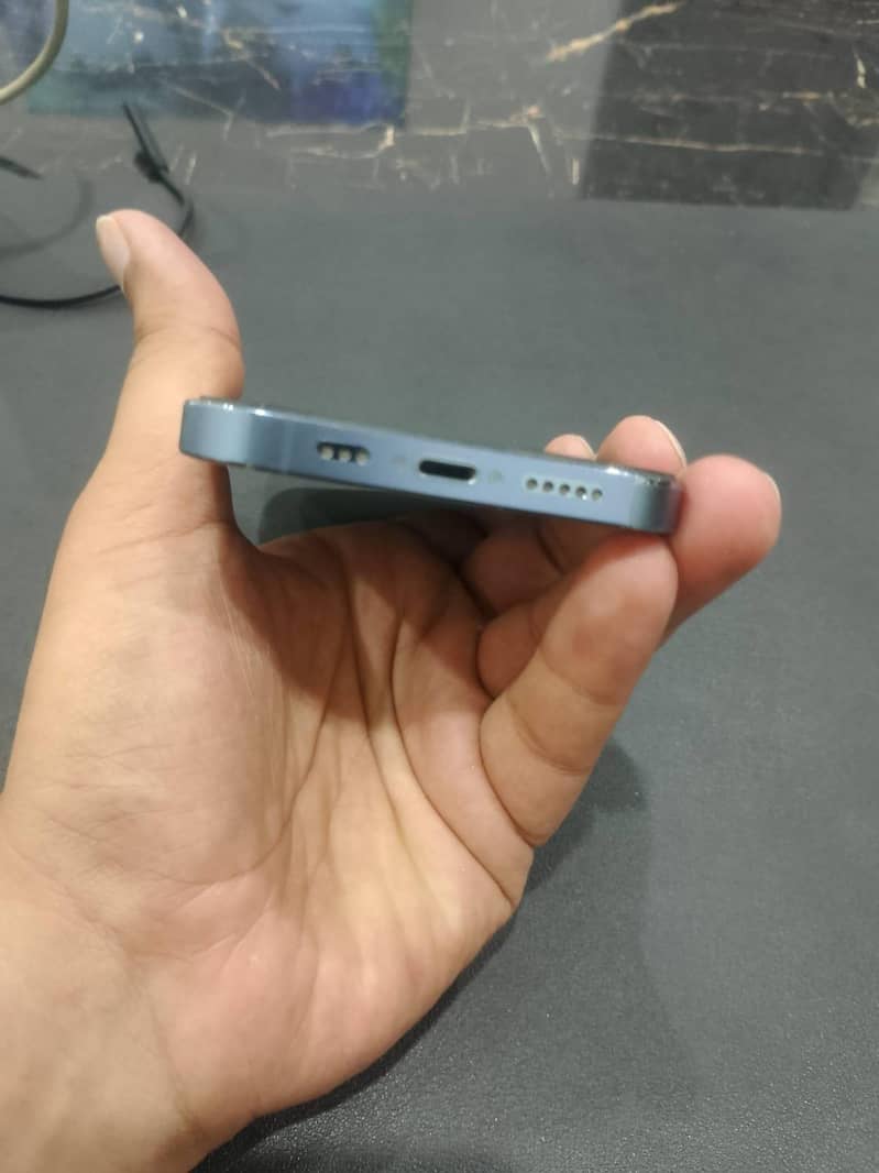 Apple iPhone 13 Pro 4