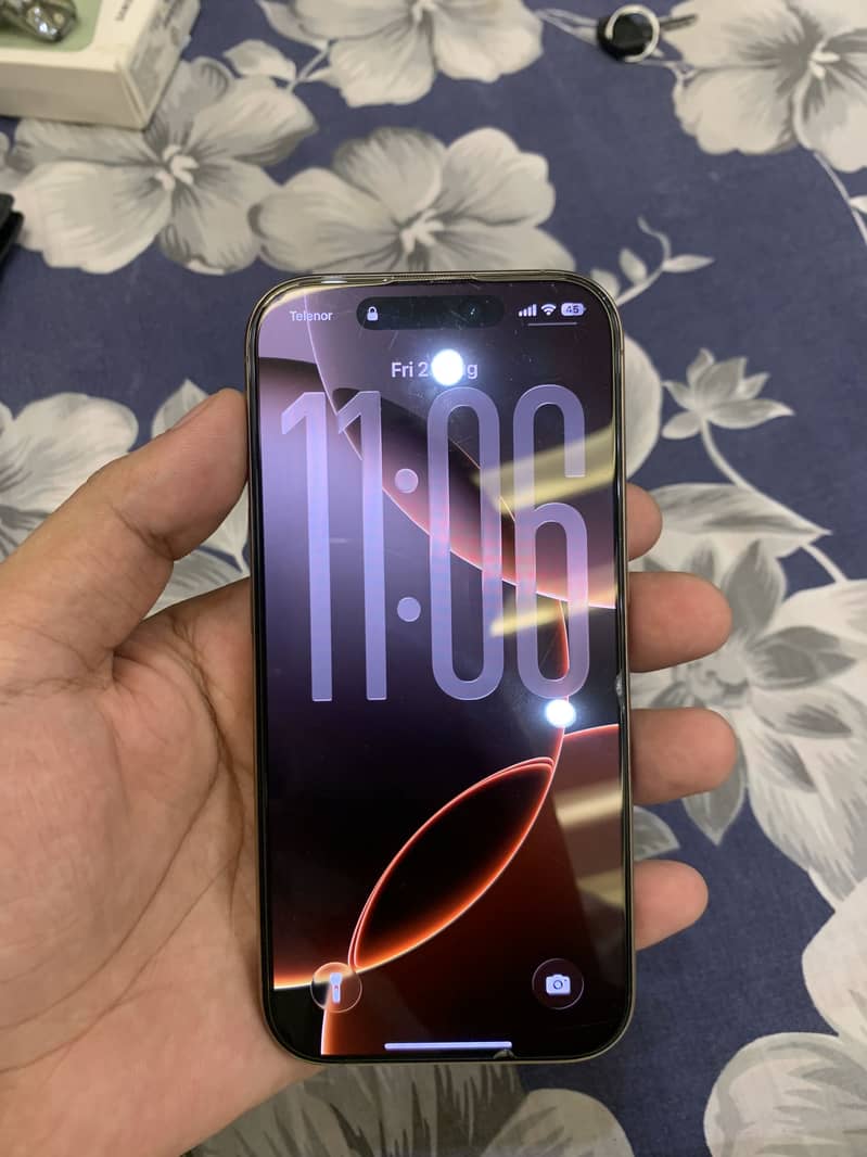 Apple iPhone 16 Pro 2