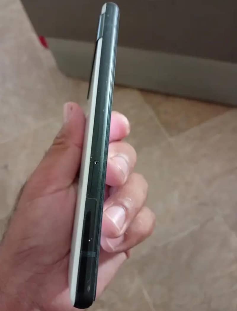 Google Pixel 6a 3