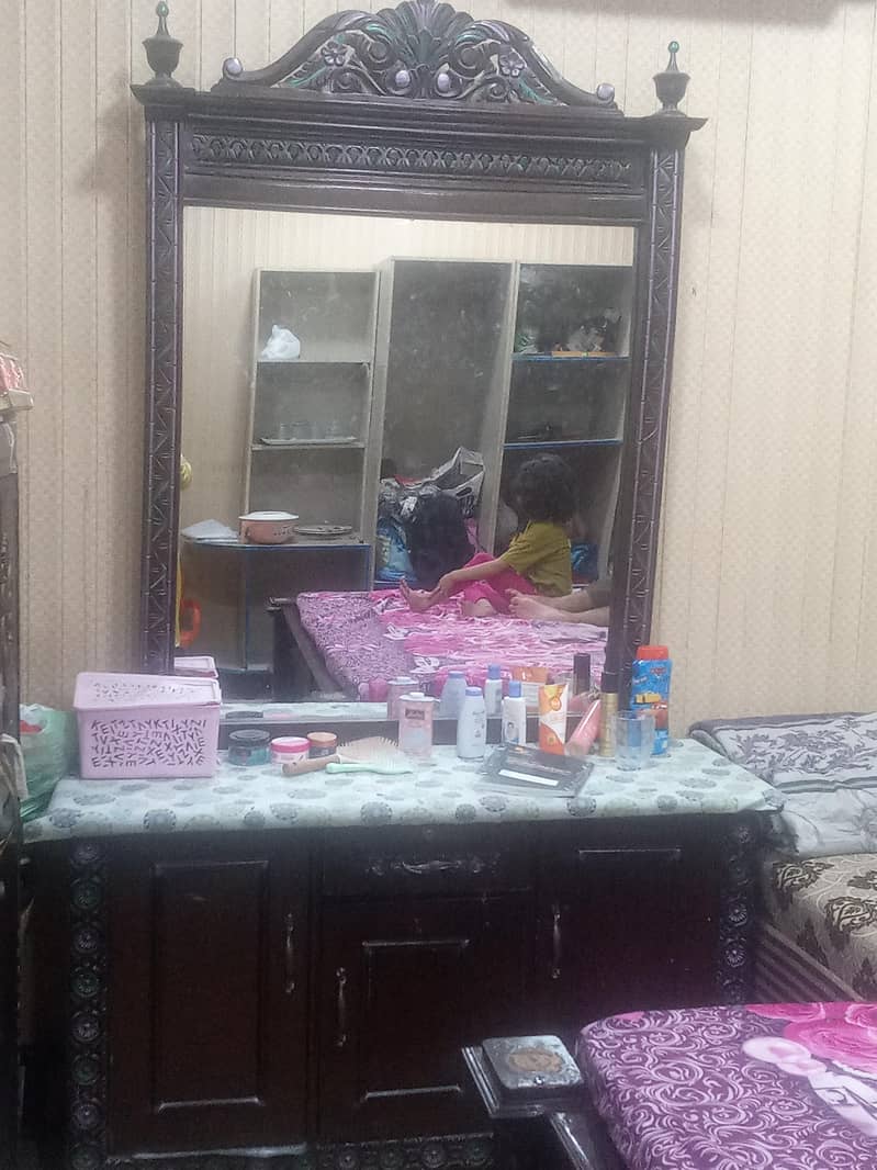 sell dressing Table 0
