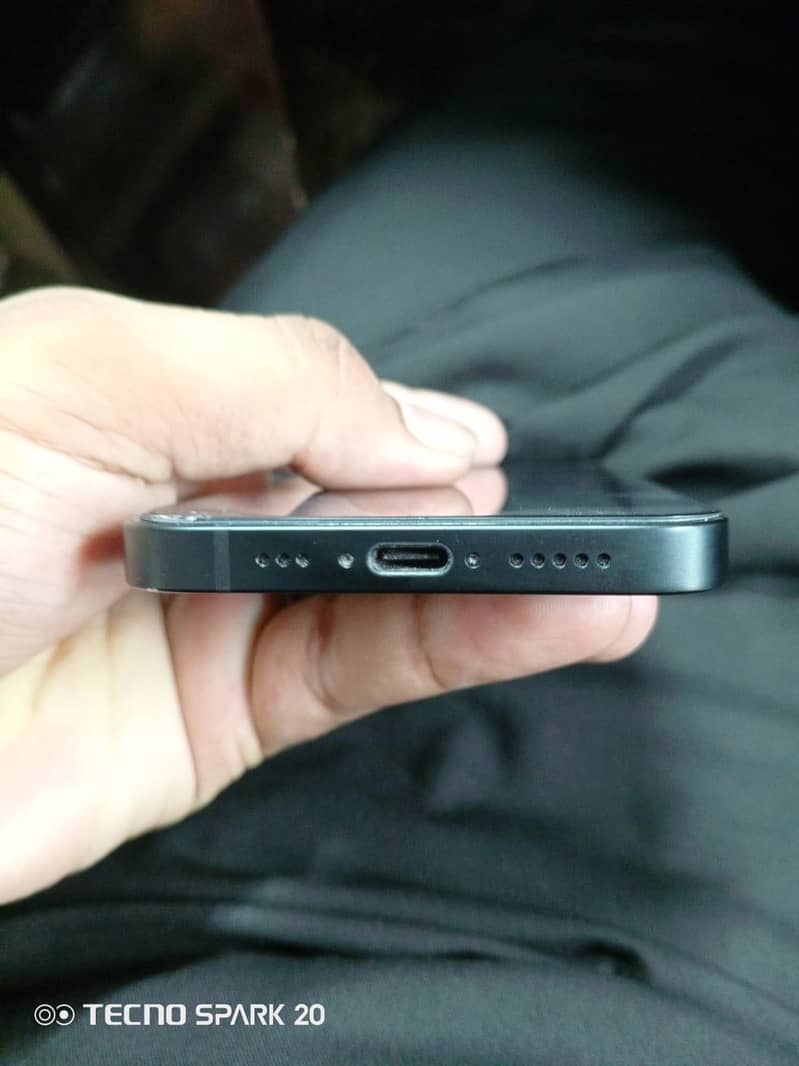 Apple iPhone 16e Bypass 4