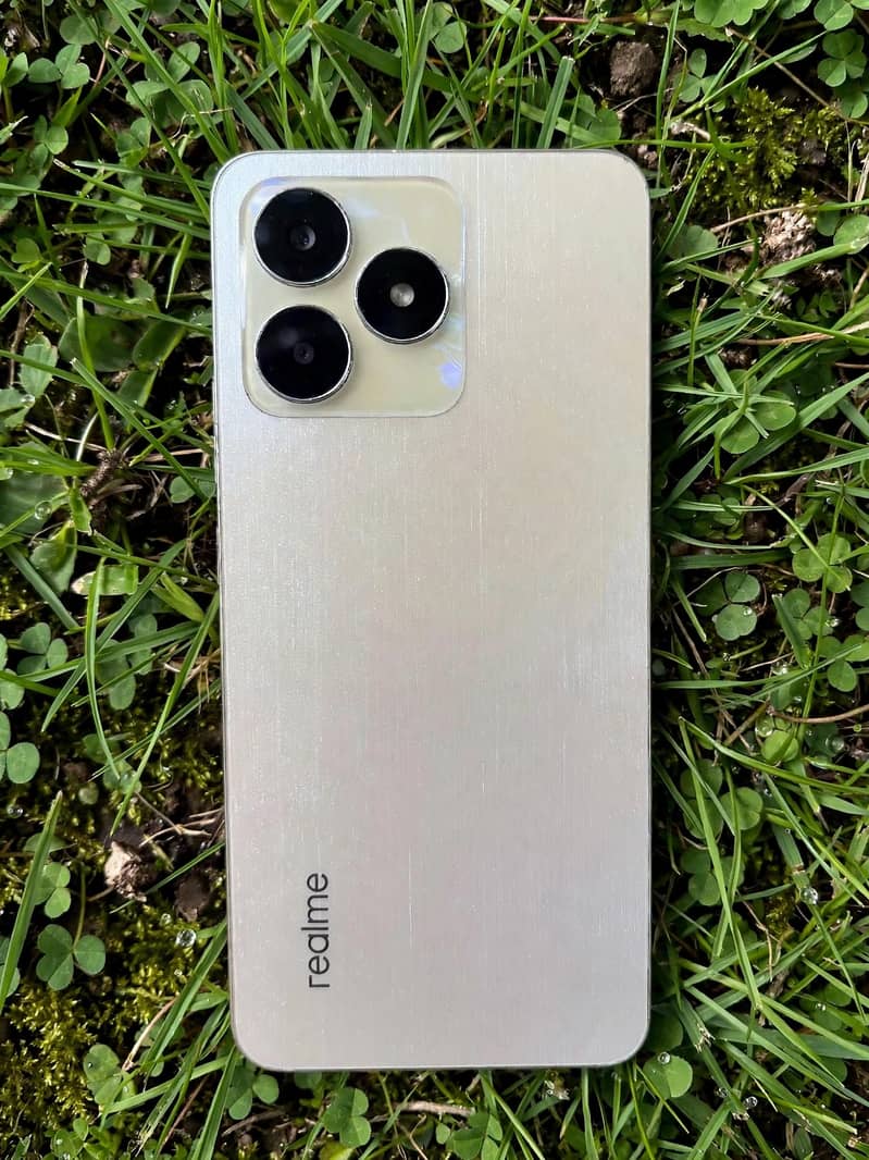 Realme C53 1