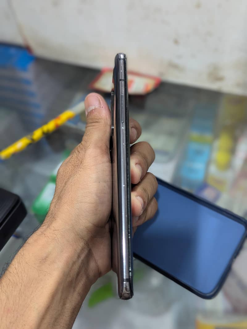 One Plus 7 Pro 3