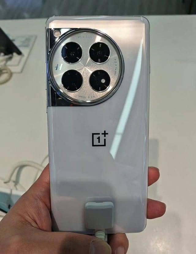 One Plus 12 0