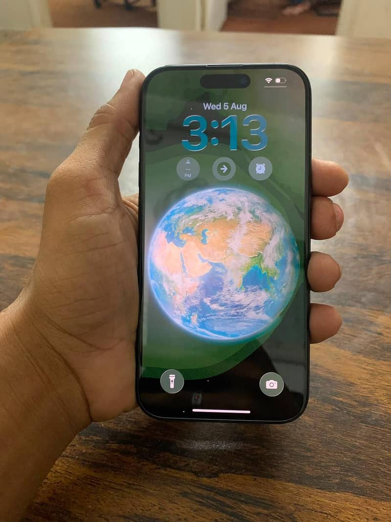 Apple iPhone 15 Pro 1