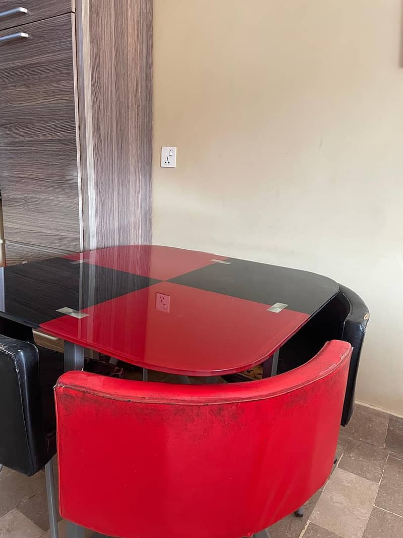 4 seater dining table 1