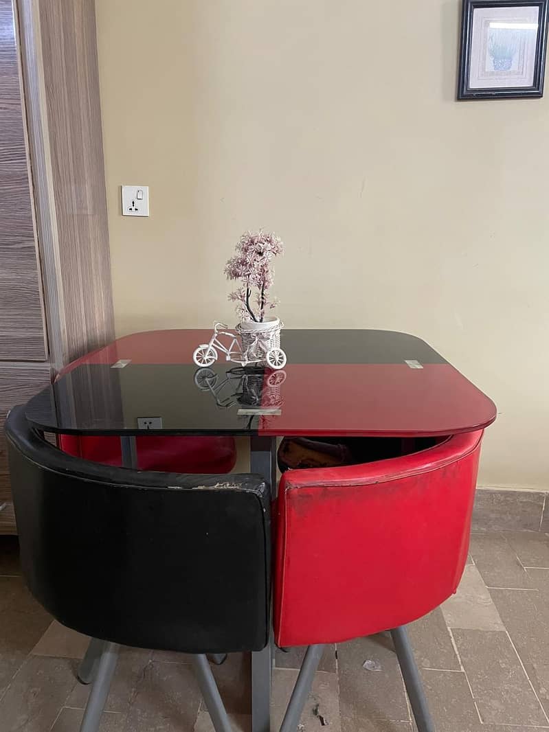 4 seater dining table 2