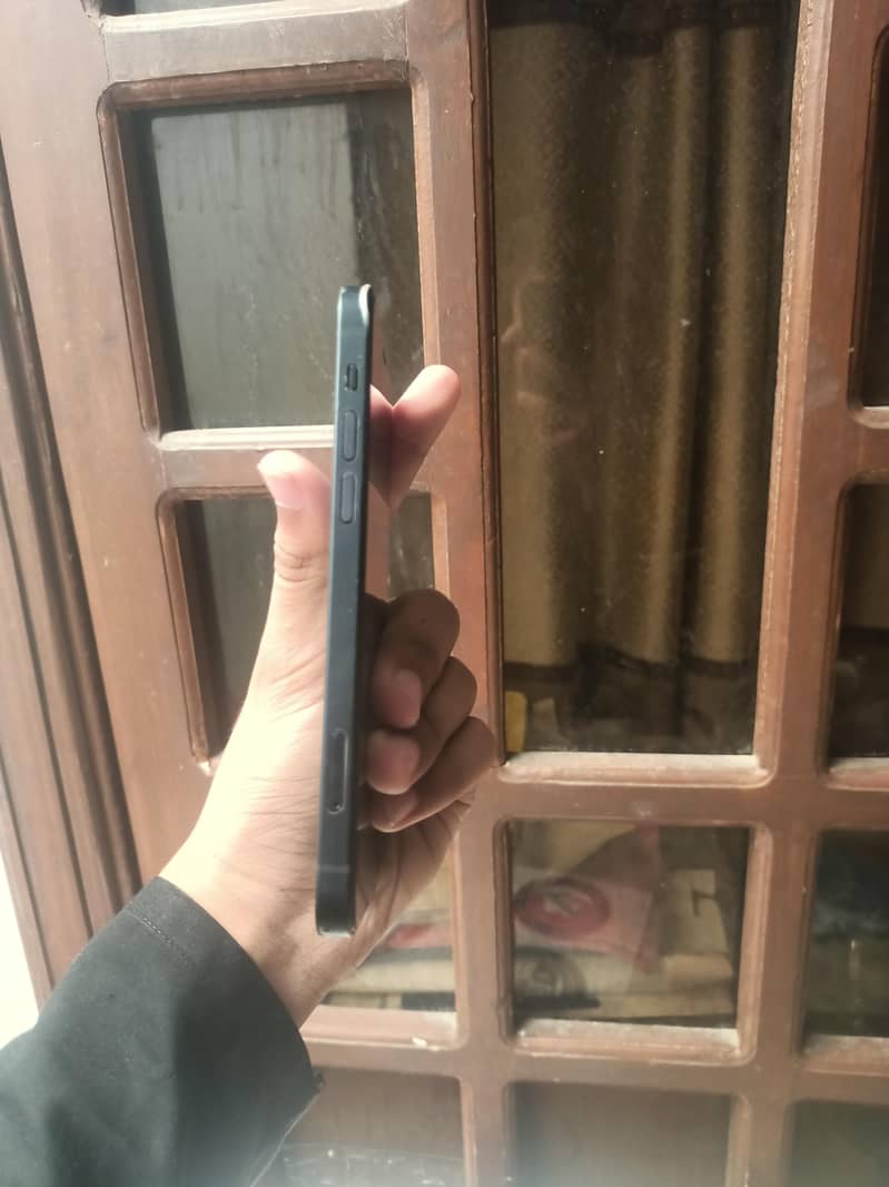 Apple iPhone 12 2