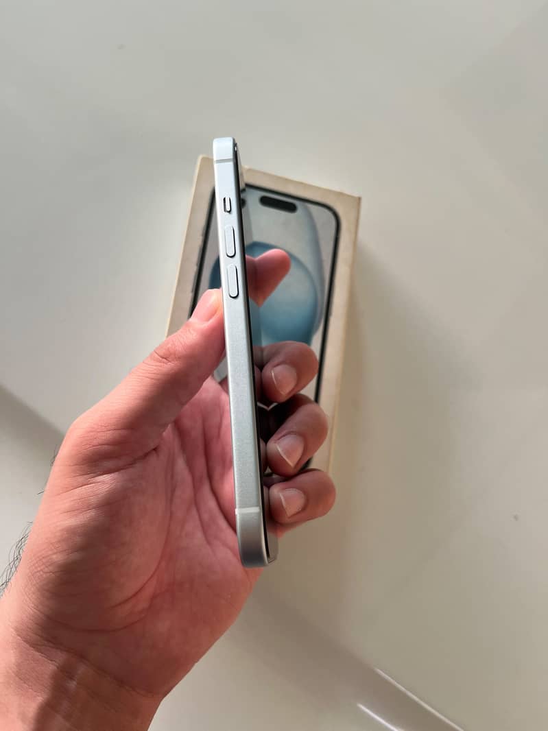 Apple iPhone 15 3