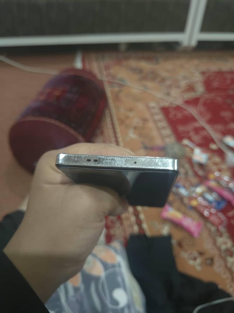 Infinix Note 40 5