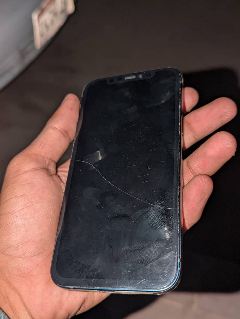 Apple iPhone 12 5