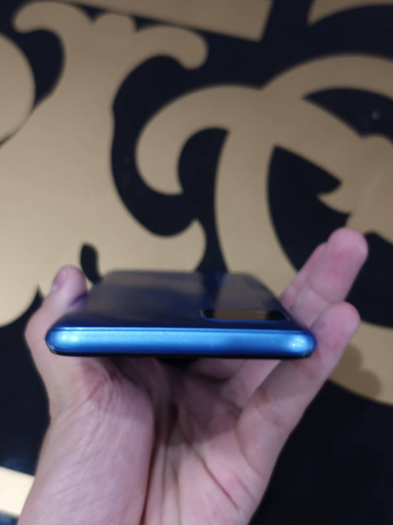 Realme C11 4