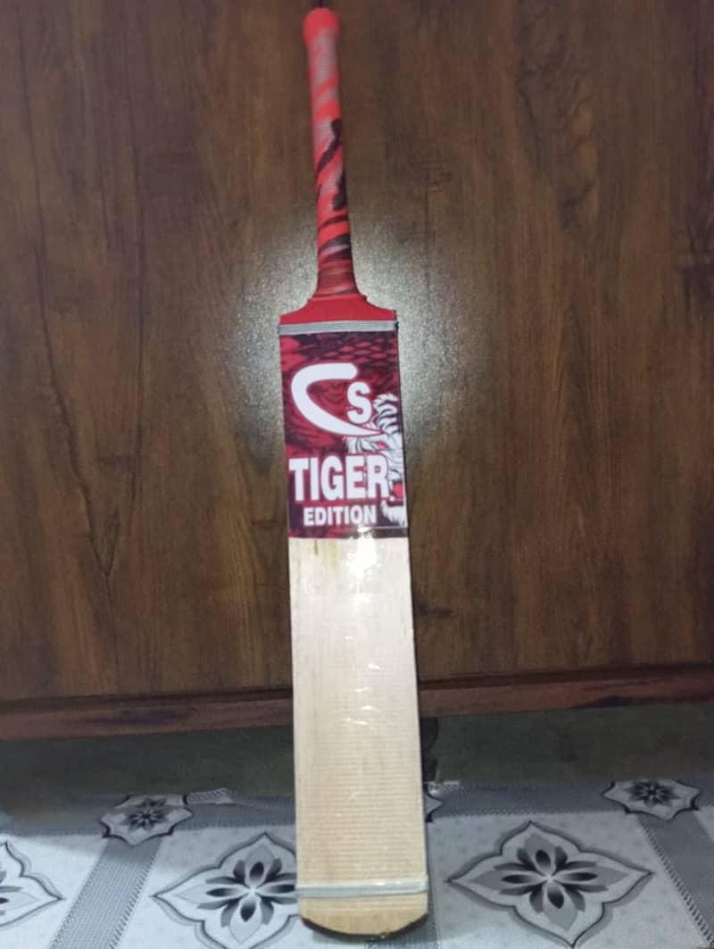Full Press balanced bat 1
