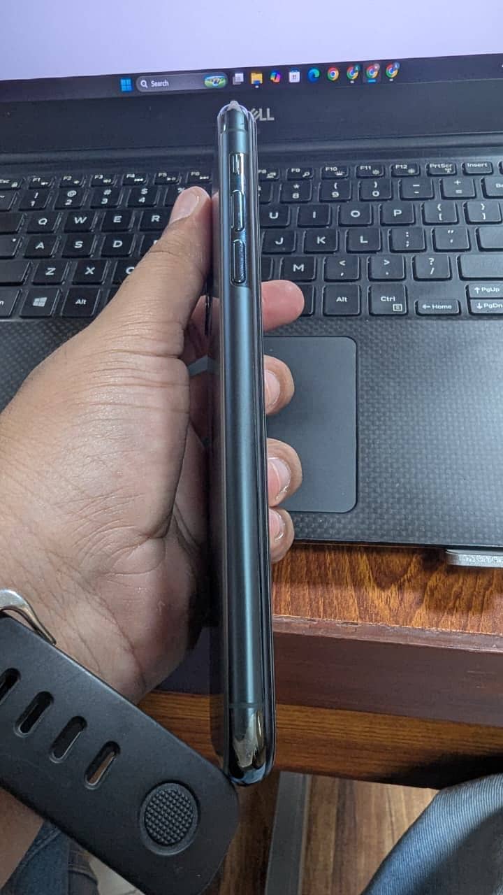 Apple iPhone 11 Pro Max 3