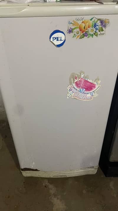 Pel small size fridge