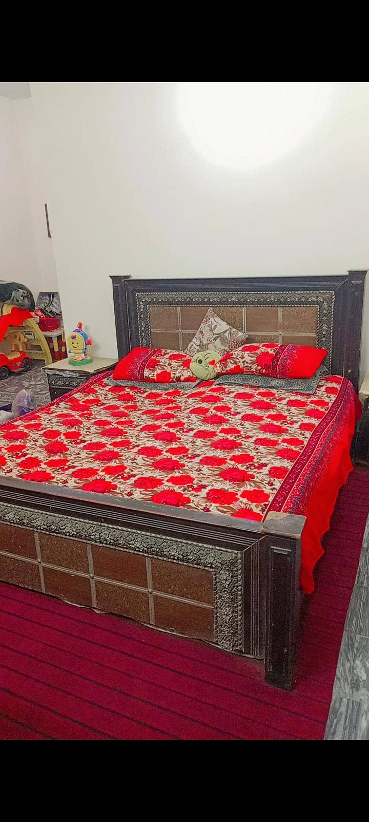 bed set nd dressing table 1