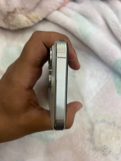 Apple iPhone 15 Pro