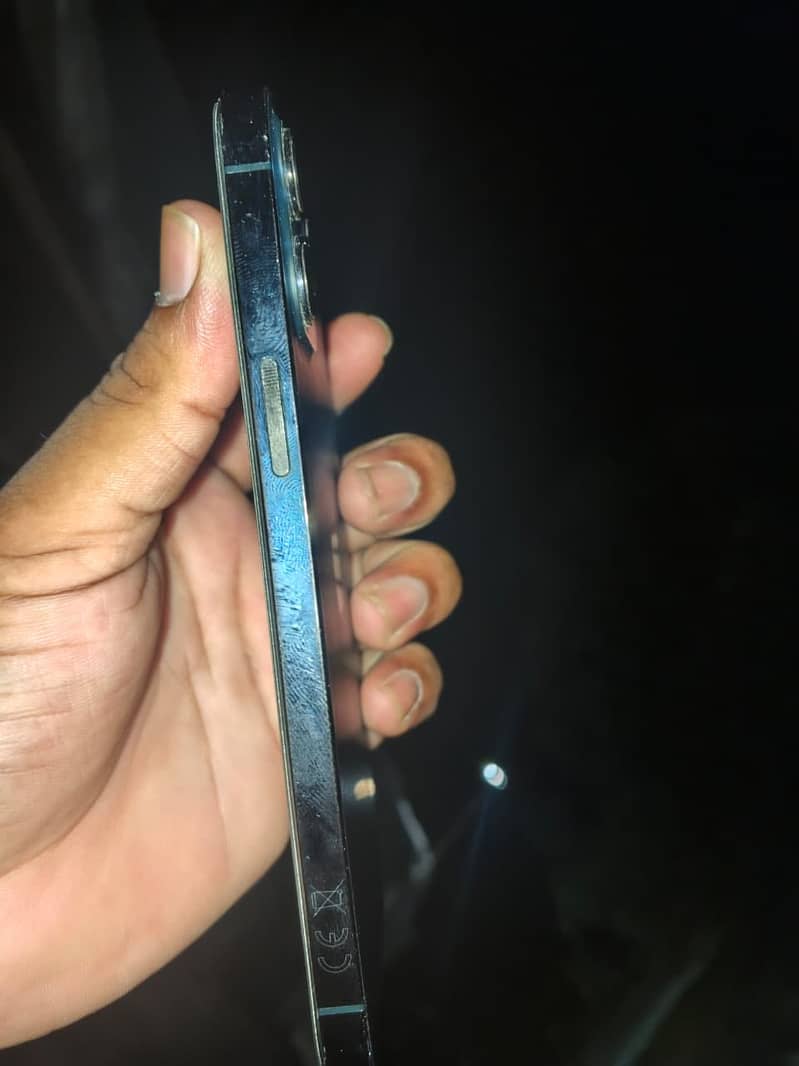 Apple iPhone 12 Pro Max 3