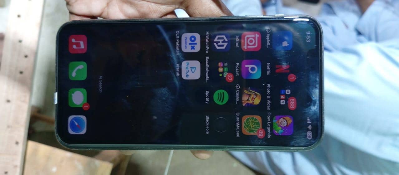 Apple iPhone X 3