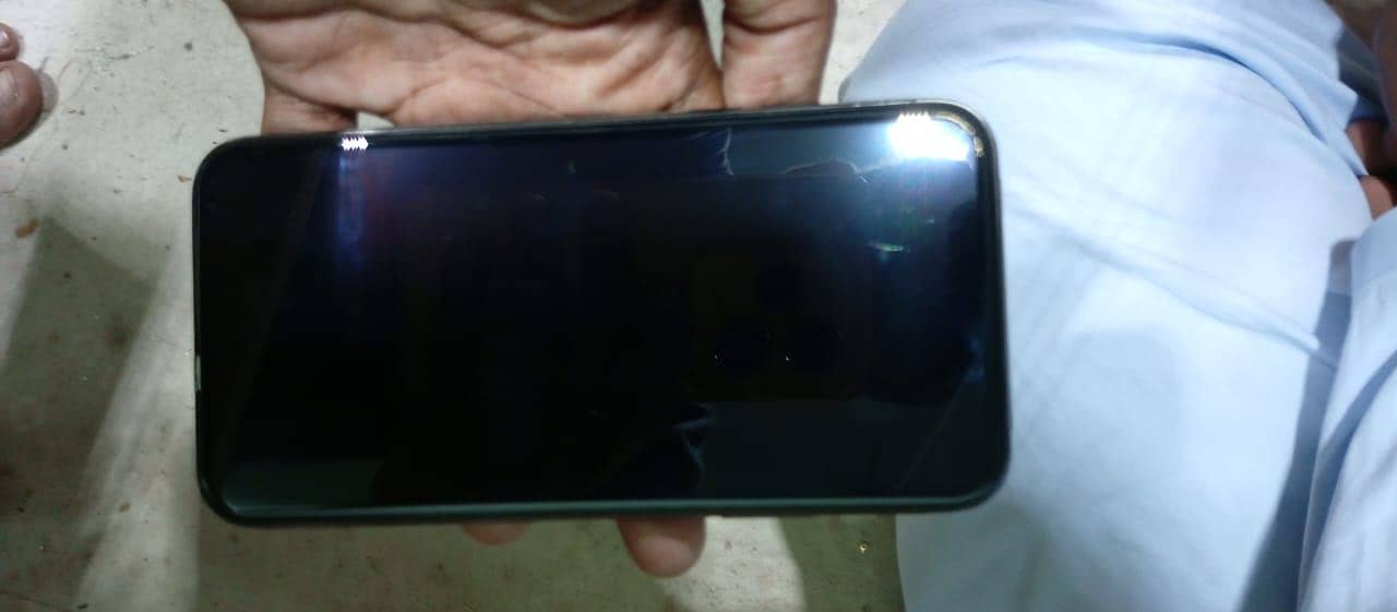 Apple iPhone X 0