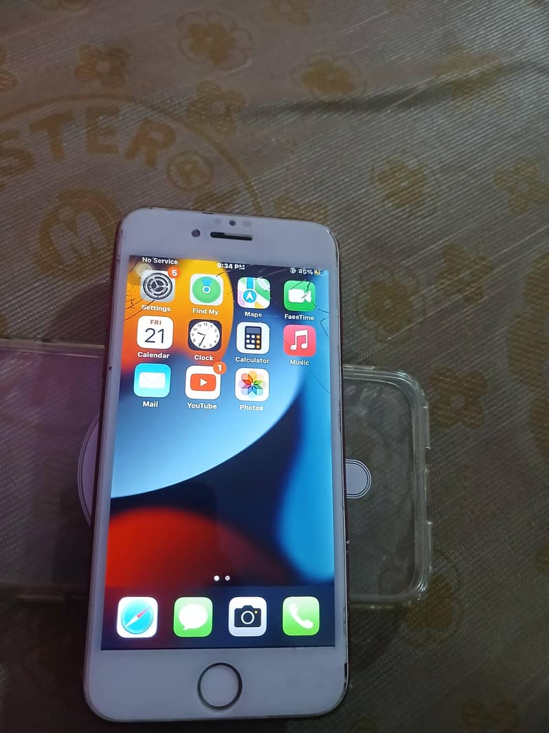Apple iPhone 7 2