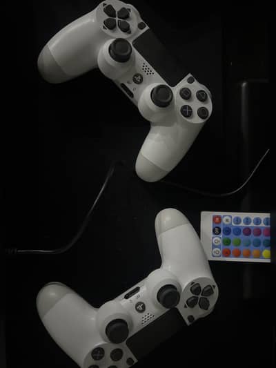 2x PS4  Wireless Controllers