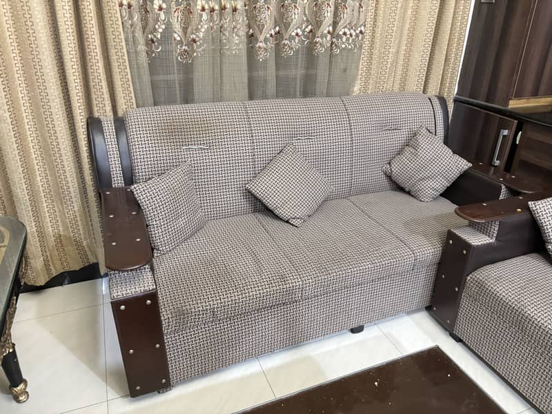 7 seater sofa 0