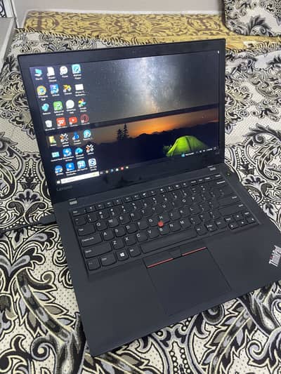 Lenovo thinkpad t470 core i5 7th generation 8/256 with charger