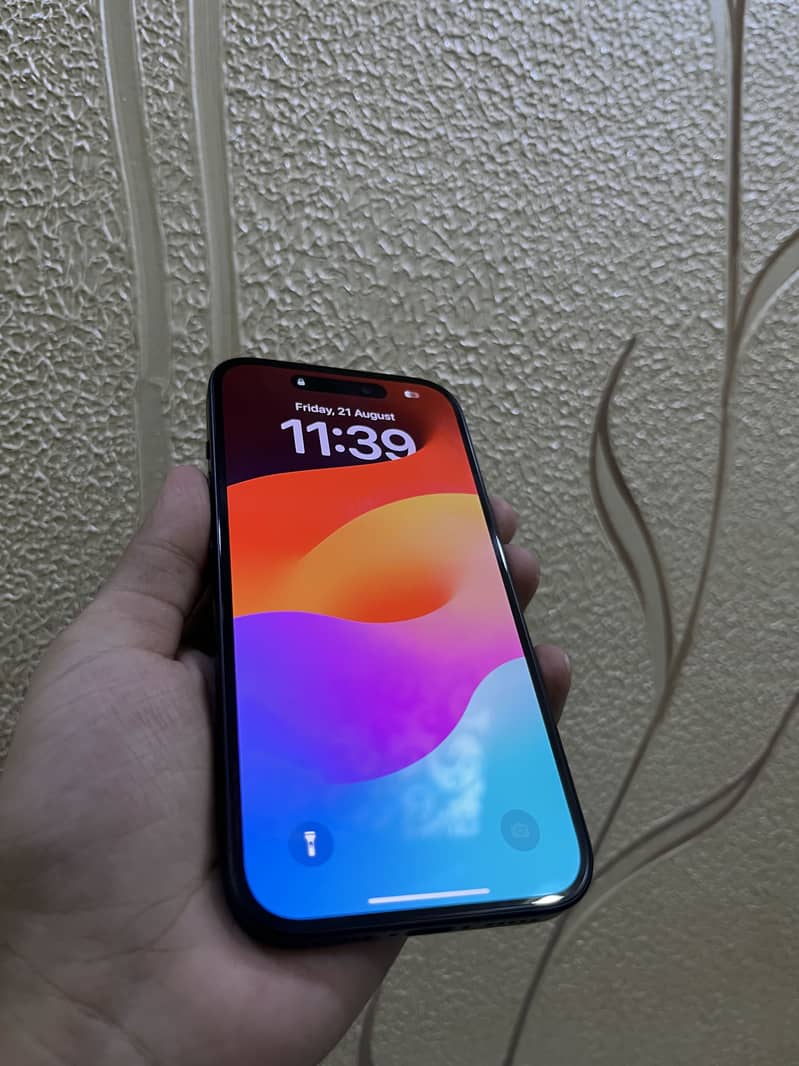 Apple iPhone 15 2