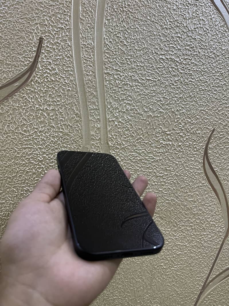 Apple iPhone 15 5