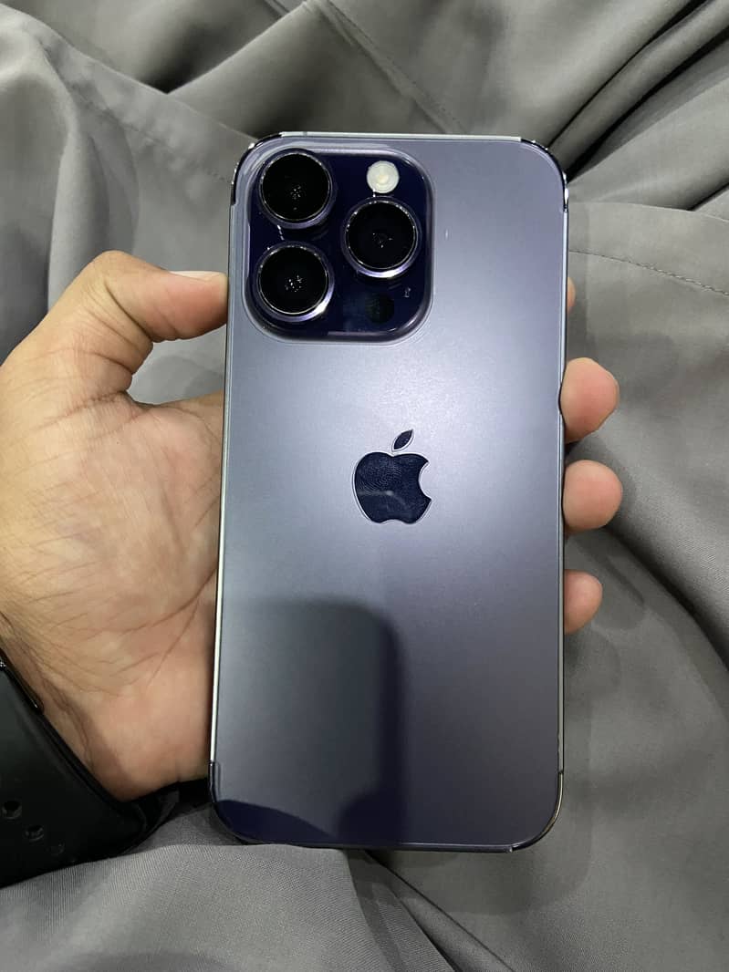 Apple iPhone 14 Pro 2