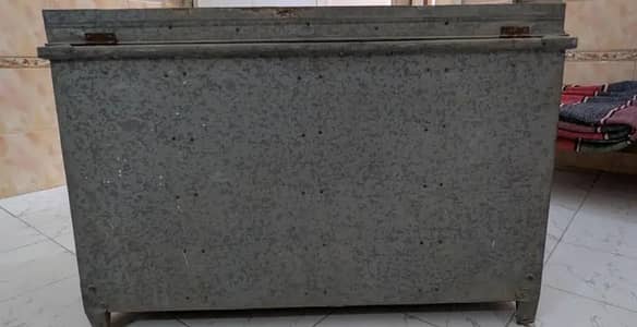 This trunk For Sell