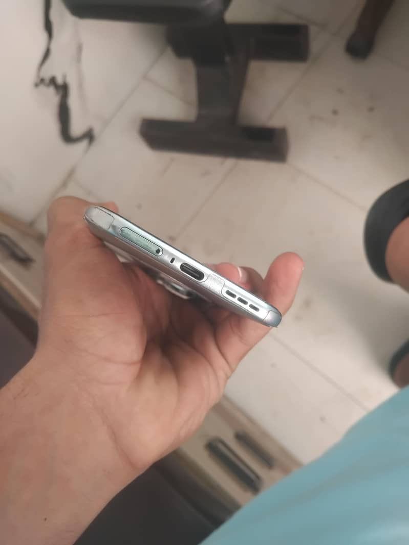 Tecno spark 40pro plus 3