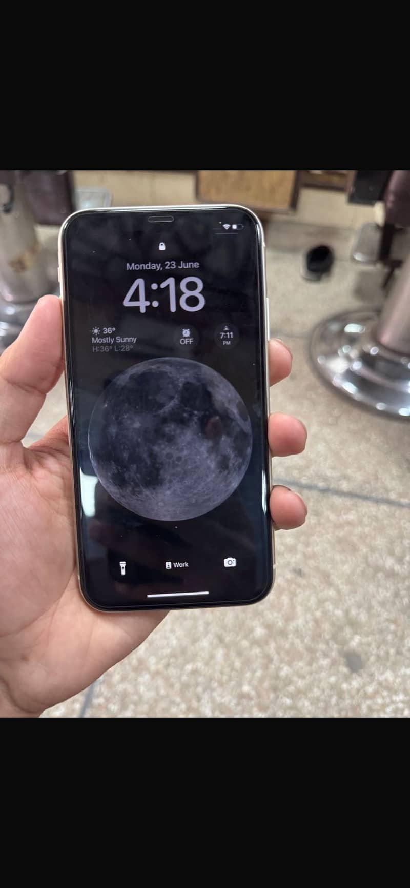 Apple iPhone 11 3