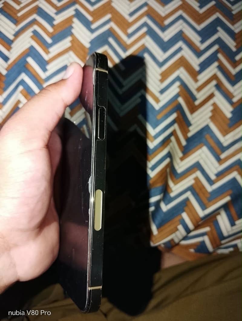 Apple iPhone 12 Pro 1