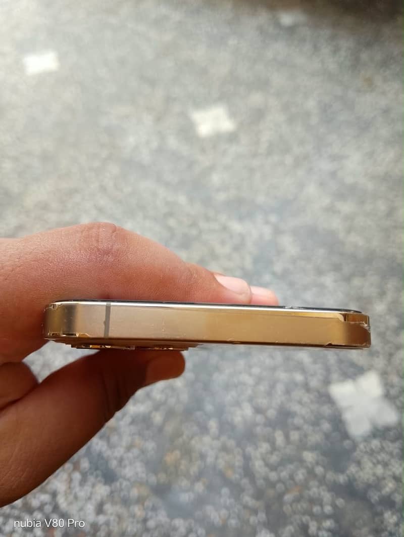 Apple iPhone 12 Pro 2