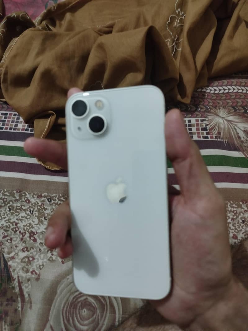 Apple iPhone 13 2