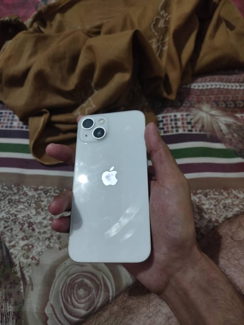 Apple iPhone 13 3