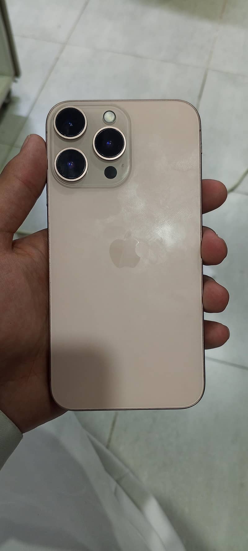 Apple iPhone 16 Pro Max 0
