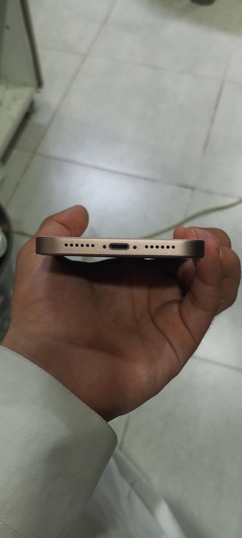 Apple iPhone 16 Pro Max 3
