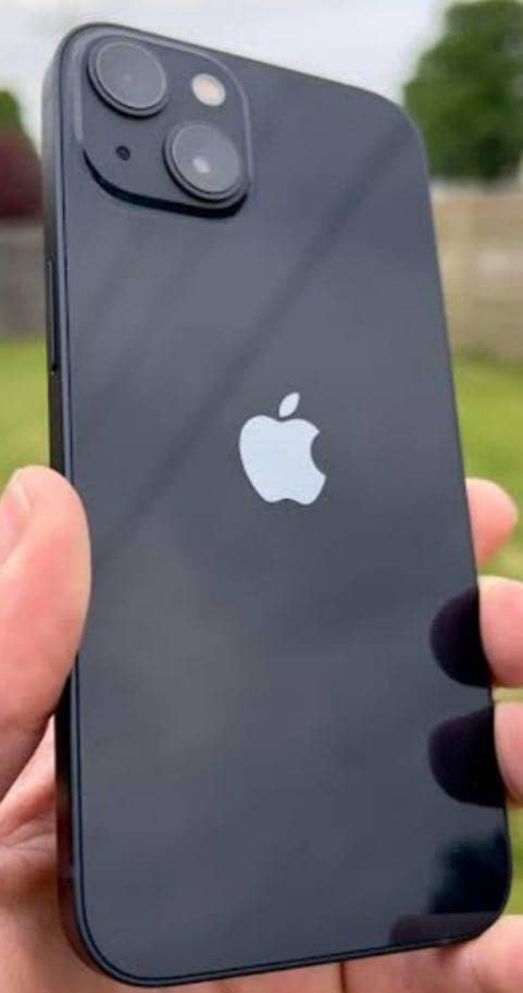 Apple iPhone 13 0