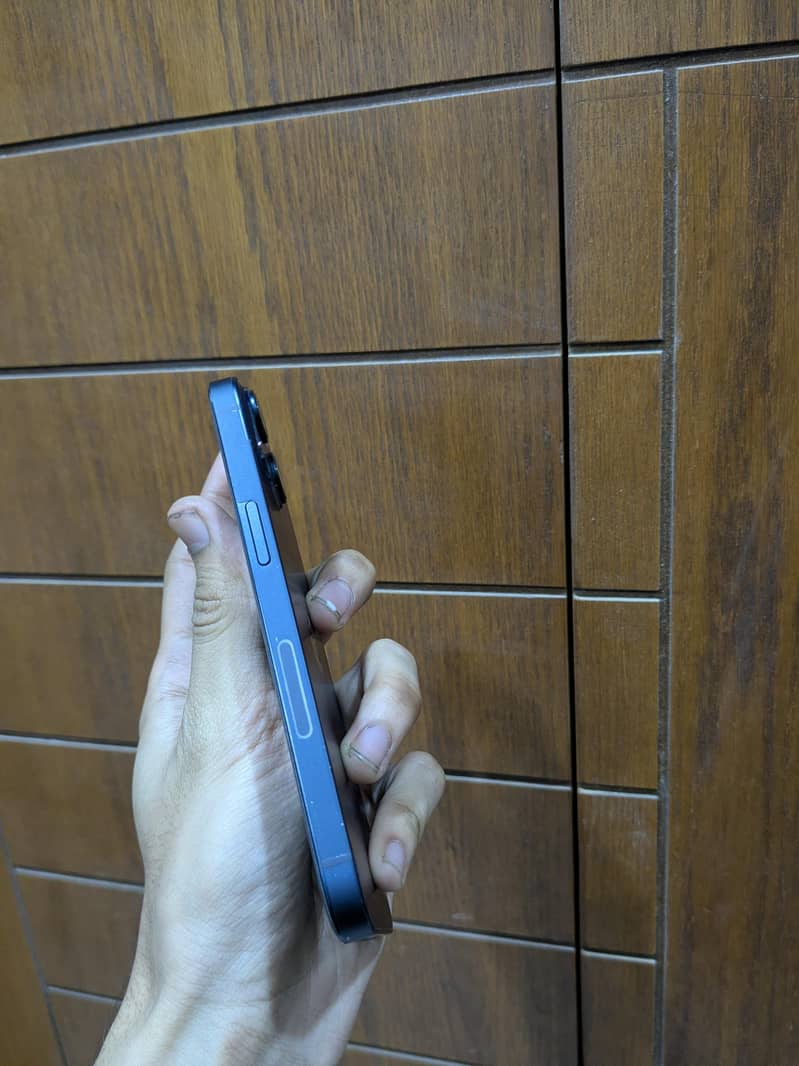 Apple iPhone 14 2