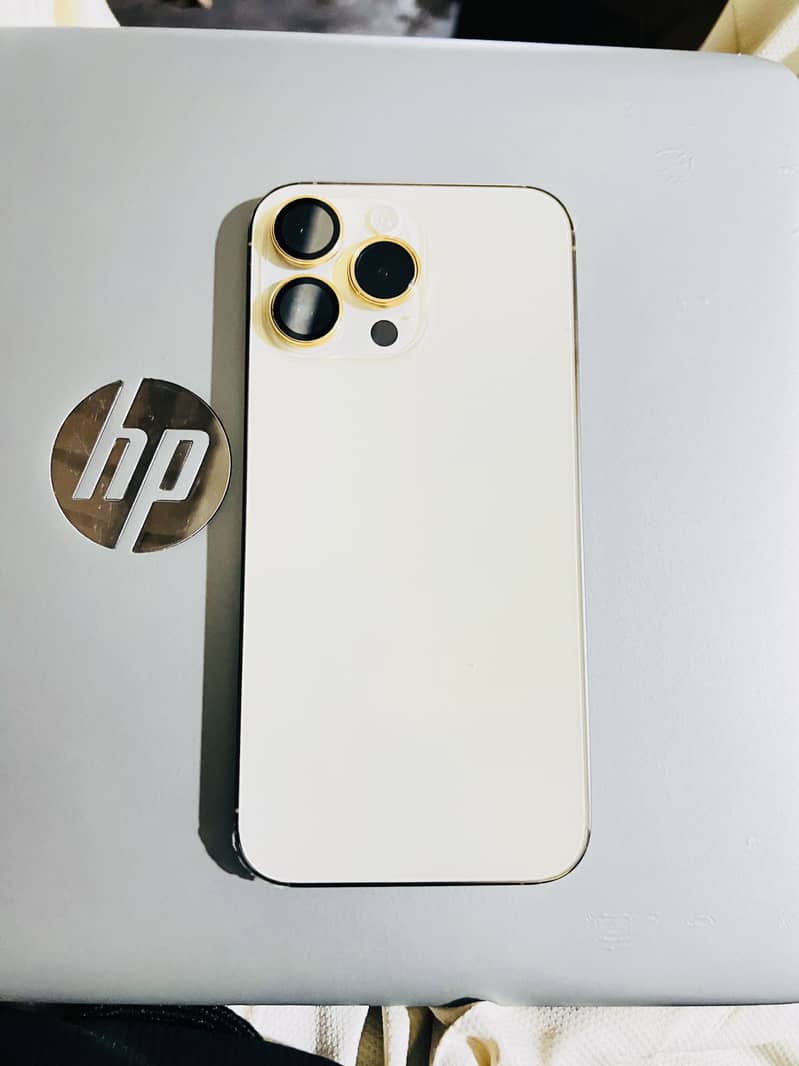 Apple iPhone 14 Pro Max 0