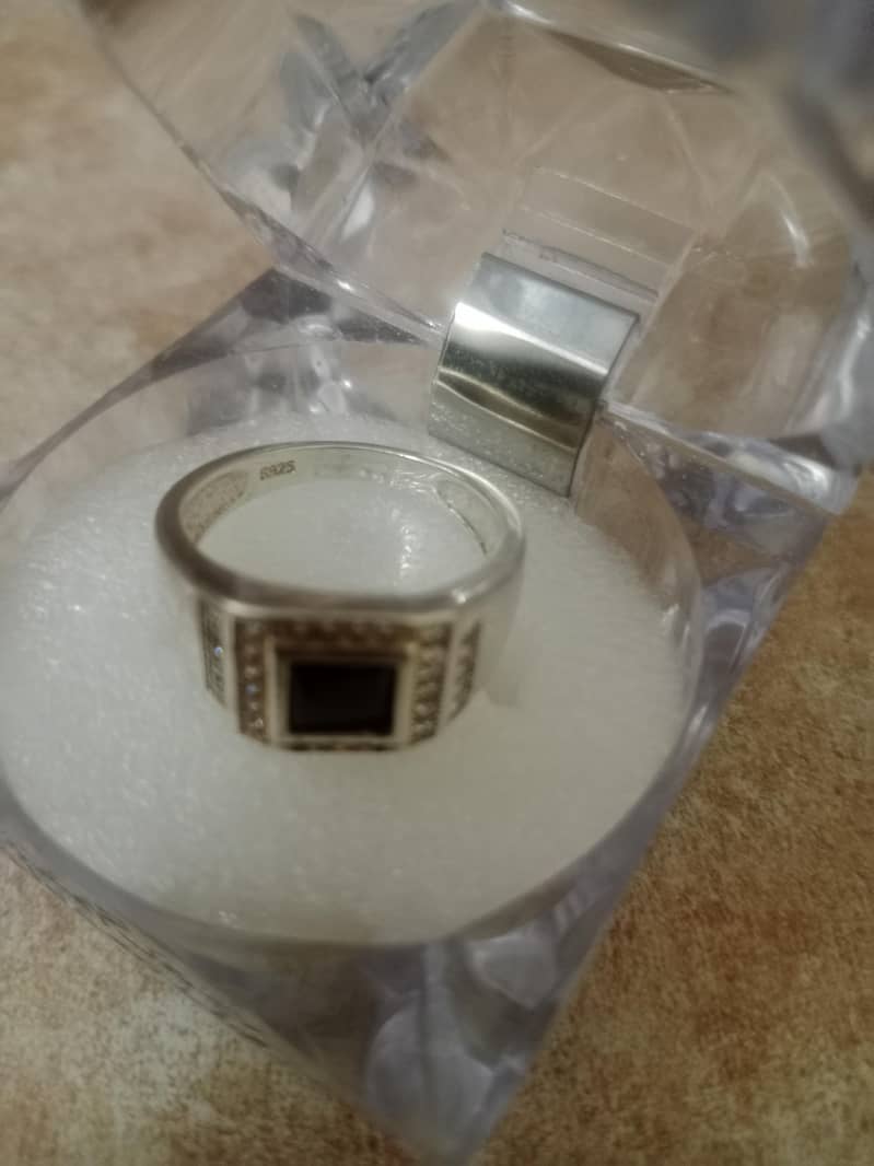 Men chandi ring 2